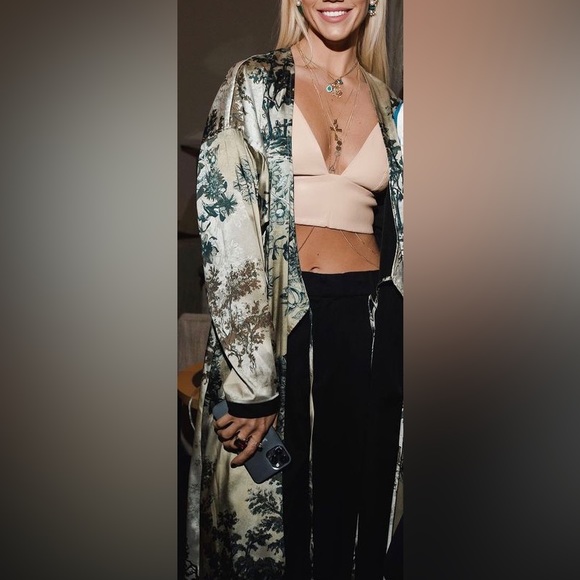 ZARA PRINTED WRAP ROBE - Picture 5 of 8